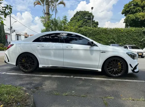 Mercedes Benz CLA 45 AMG 4MATIC