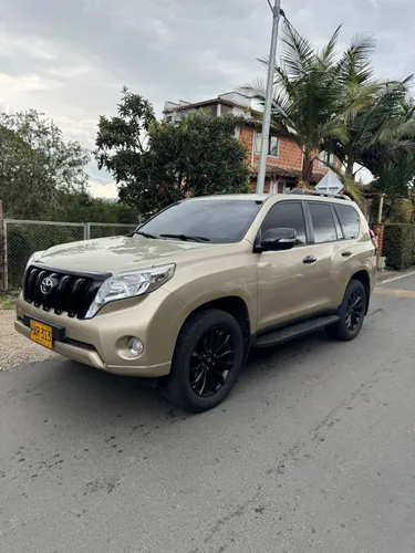 Toyota prado TX 2013 actualizada 17