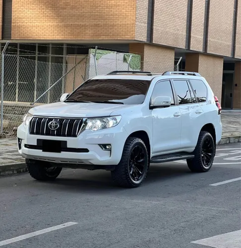 TOYOTA PRADO TXL GASOLINA 2019