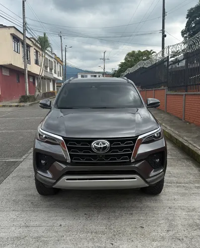 Toyota Fortuner SRV 2022