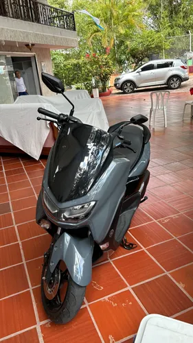 Yamaha NMAX 2025