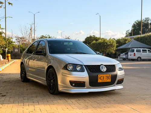 Oportunidad Única Volkswagen Jetta GLI 1.8T - Potencia y Cuidado Impecable