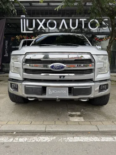 FORD F150 LARIAT