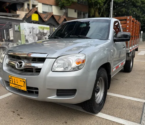 Mazda B2600 estacas 2008 