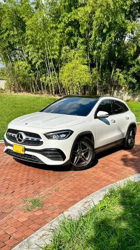 Mercedes Benz GLA200