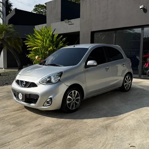 Nissan March - 2017 - Blindado