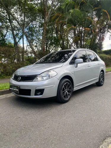 Nissan Tiida 2010 Automático 