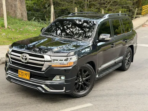 Toyota Sahara LC200 Blindaje 2 2014 Diesel 