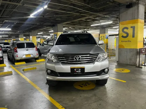 Toyota Fortuner 2.7 4x4 At