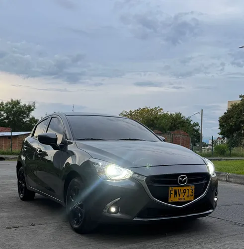 Mazda 2 automático 1.5 Grand Touring 