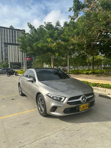 Mercedes Benz A200 sedan 2020