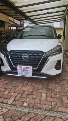 Nissan Kicks Exclusive 2023 - Como Nueva Espacio y Tecnología Top