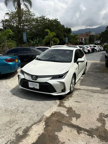 TOYOTA COROLLA HYBRID XEI