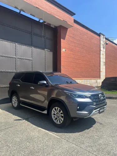 Toyota Fortuner SRV 2022