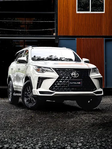 Toyota Fortuner Street SW4 2020