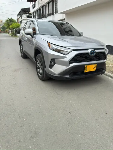 Toyota Rav4 XLE Híbrida 2024