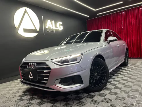 Audi A4 Advance Híbrido