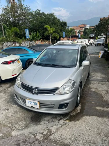 NISSAN TIIDA HB AT SEGUNDO DUENO