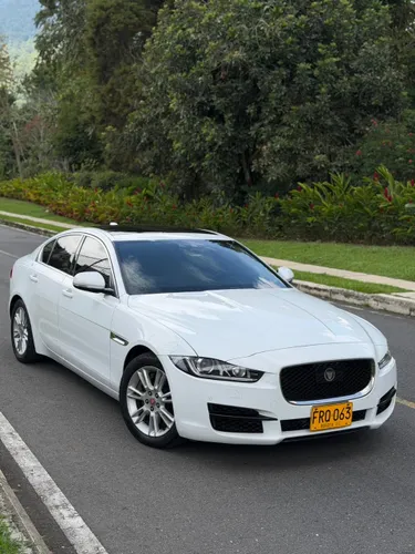 JAGUAR XE PRESTIGE 2.0 TURBO 2018