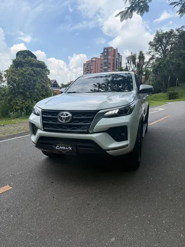 Toyota Fortuner Sr 2023