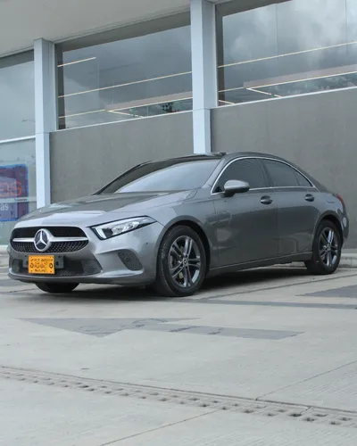 MERCEDES BENZ A200 PROGRESSIVE 2020