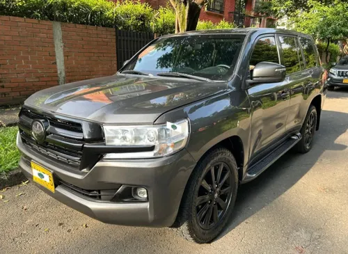 TOYOTA SAHARA LC200 VX blindaje 4 