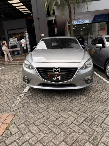 Mazda 3 touring 2017