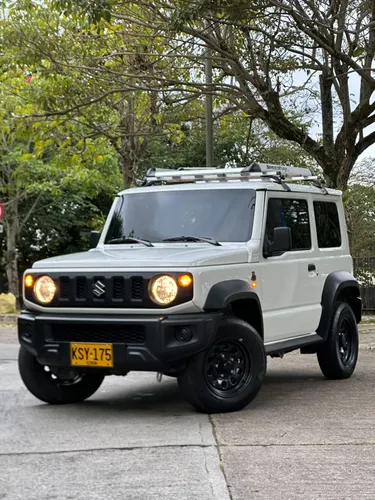 Suzuki Jimny 2023