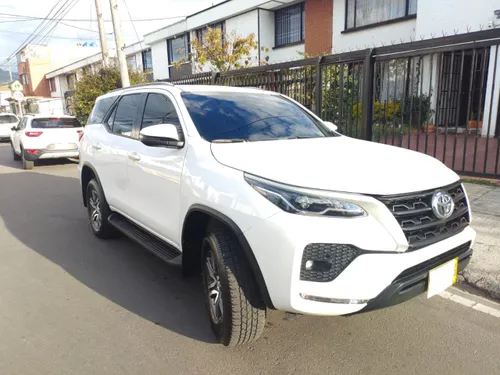 Toyota Fortuner 2.7 SRV