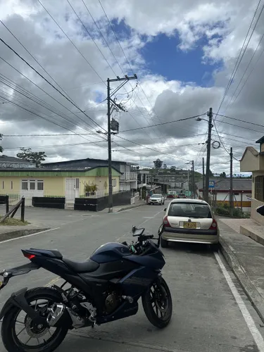 Suzuki Gixxer 250 SF  Impecable mantenimientos en Suzuki SOATTecno hasta dic