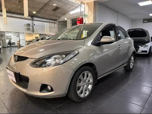 Mazda 2 2010
