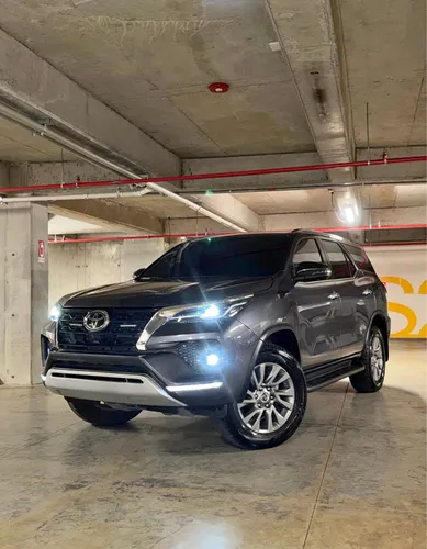 TOYOTA FORTUNER SRV MODELO 2024 2.4 DIESEL