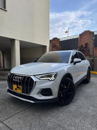 AUDI Q3 1.4 Tfsi Ambition plus 