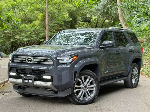 TOYOTA 4RUNNER LIMITED HÍBRIDA 2025