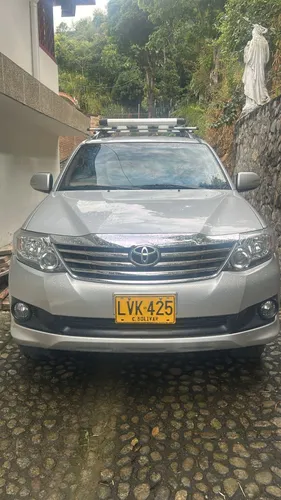 Toyota fortuner SR5 Urbana 2012 