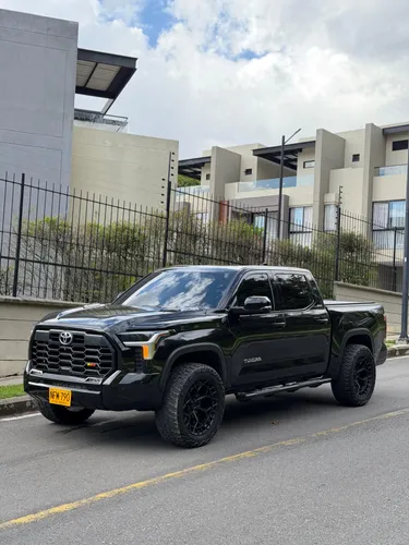 TOYOTA TUNDRA HÍBRIDA 4X4  2023 