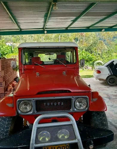 TOYOTA FJ 43 MODELO 79