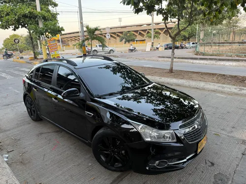 Chevrolet cruze HB modelo 2013