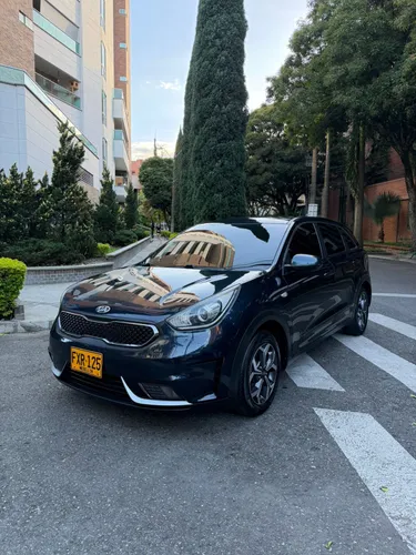 Kia niro hibrido desire At 2019