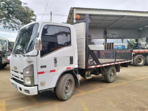 Chevrolet NHR 700P Reward 2012  Camión Chasis Cabinado Diésel