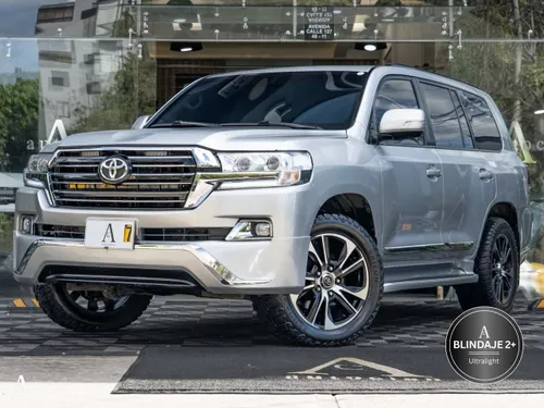 Toyota Land Cruiser LC200 Sahara blindada 