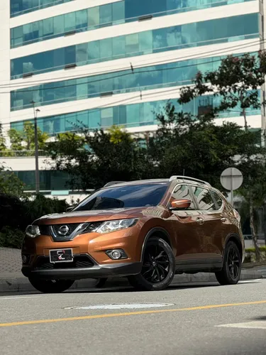 Nissan X-Trail T32 Exclusive 2.5cc 7psj.