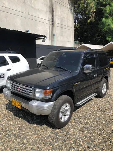 Mitsubishi Montero 4x4 mecanica