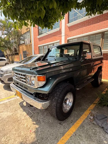 Toyota Land Cruiser macho 1995  