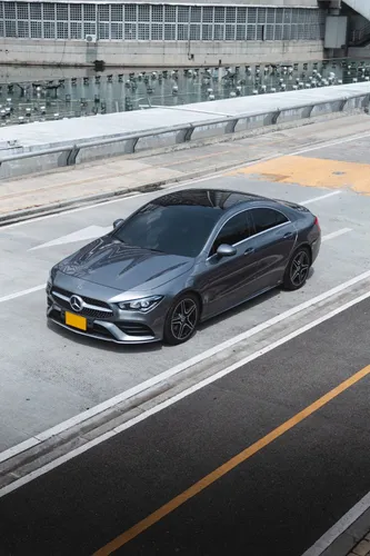 Mercedes-Benz CLA 180 AMG Line  Modelo 202