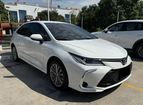 TOYOTA COROLLA HÍBRIDO XEI 2024 