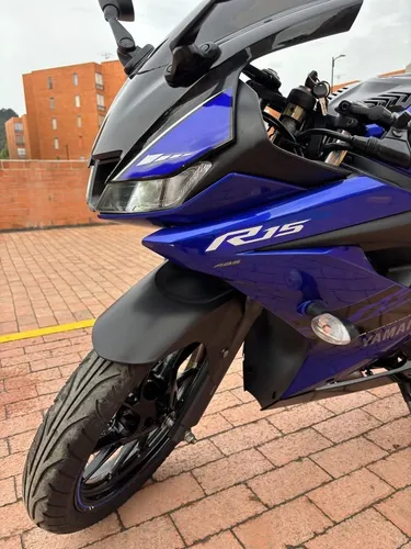 Yamaha R15