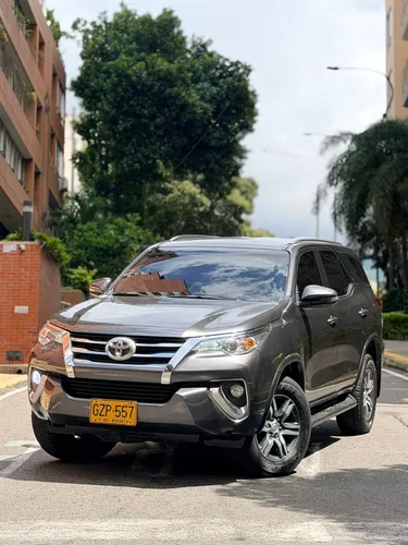 Toyota FORTUNER SW4 2020 2.7 gasolina 
