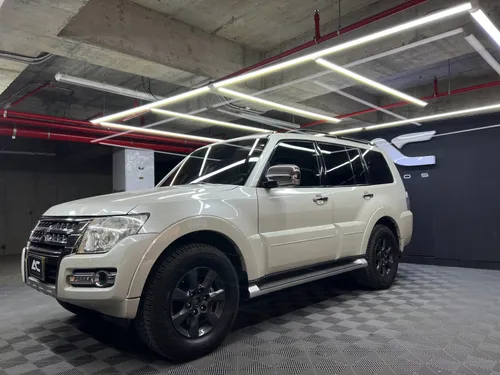 Mitsubishi Montero 3.8 V97 Wagon