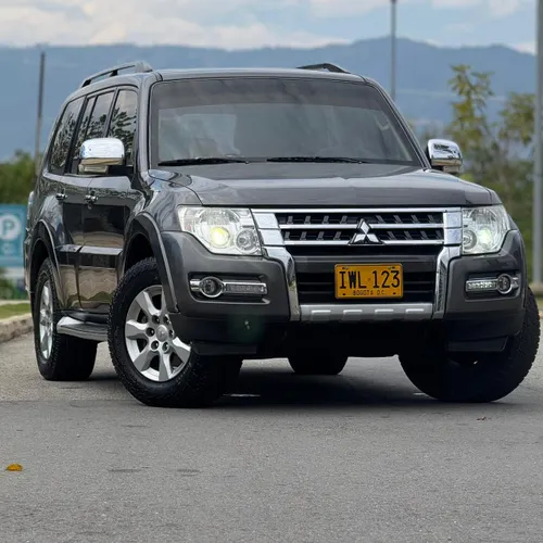 VENDO MITSUBISHI 2016 BLINDAJE II 3.8